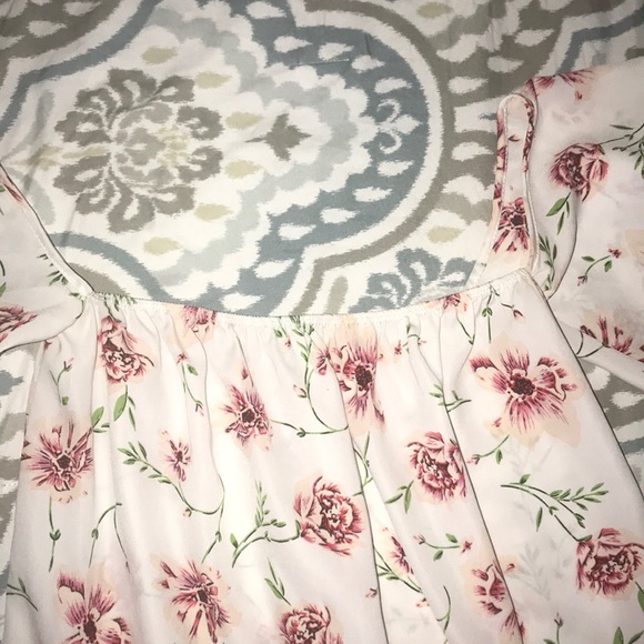 Off the shoulder floral blouse - Picture 1 of 3